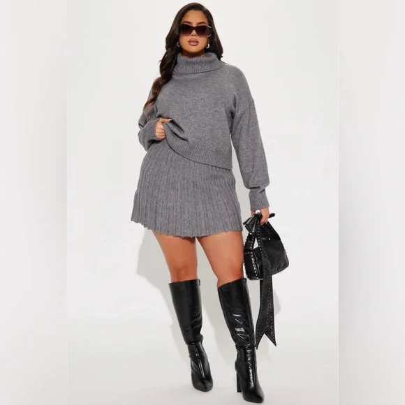 Fashion Nova Pleated Sweater Skirt Set - Grey - Picture 3 of 7